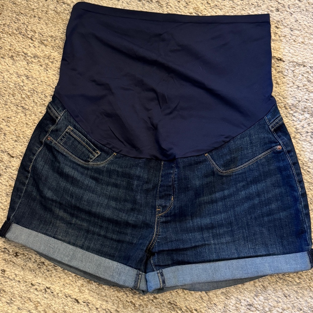 Levi maternity shorts sz XL